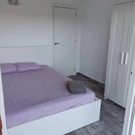 2 Bedroom In Center With Pool And Parking Apartament Salou